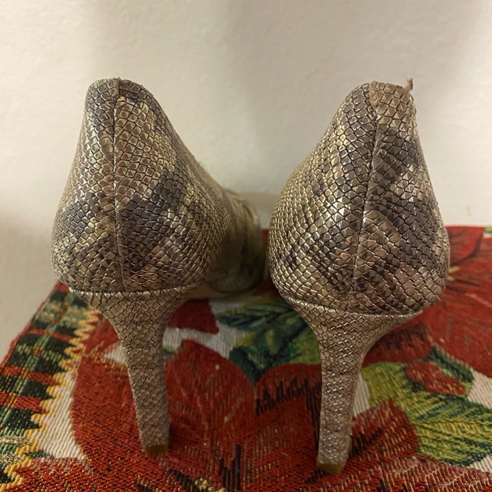 Vince Camuto Metallic Snakeskin Pointed Toe Pumps in Taupe - Picture 5 of 8